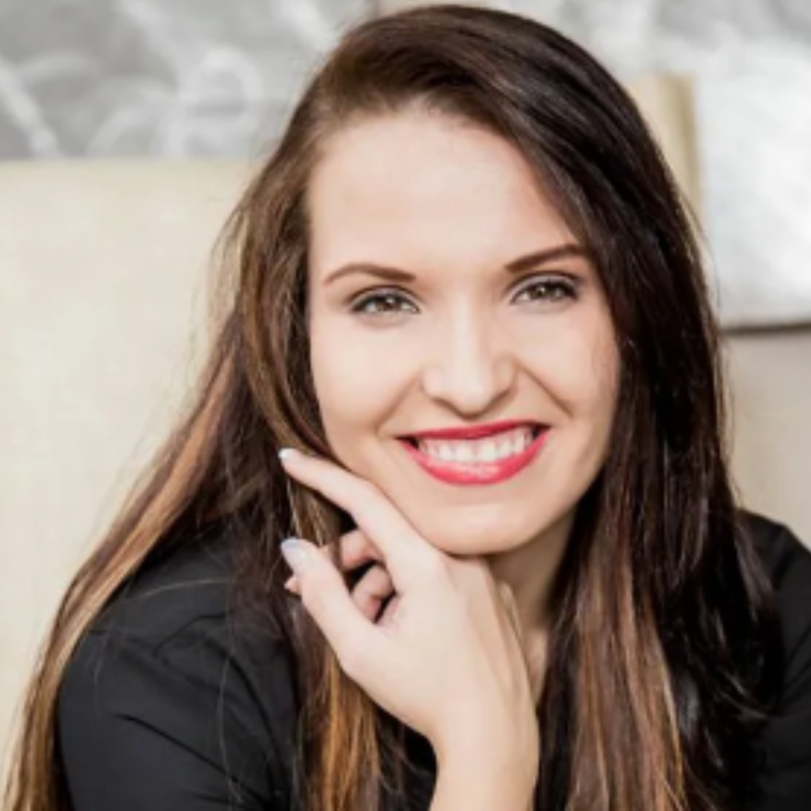Empowering Women in Well-being: Trichelle Nieuwenhuizen Shares Five Essential Lifestyle Adjustments to Aid in Enhancing Overall Health and Wellness Journey